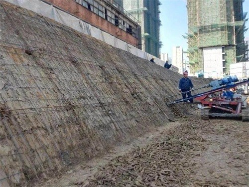 城区建筑边坡支护